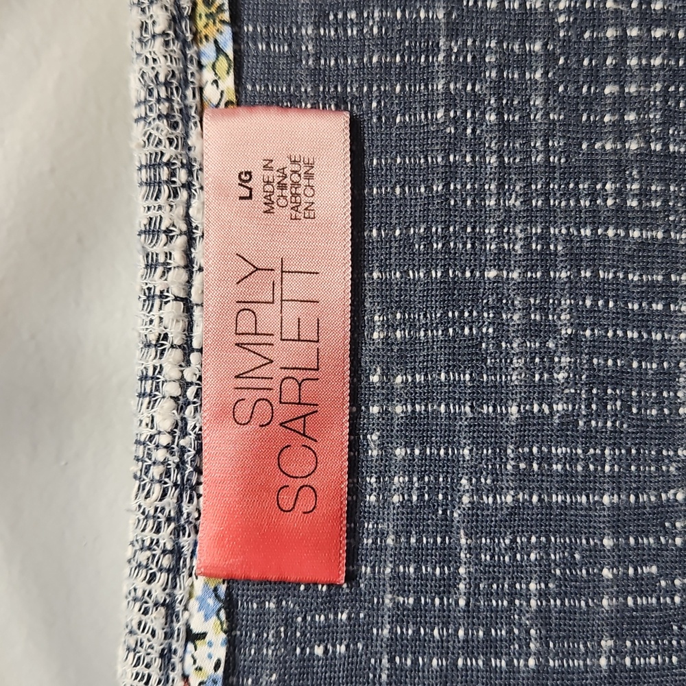 Simply Southern Gray Textured Knit Button Shoulder Top Sz Lg - Picture 4 of 6